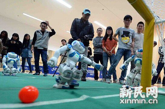 上海交大校運會 仿人機器人來助陣