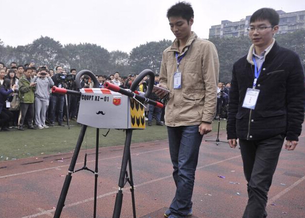 中國步行機器人持續(xù)行走134公里打破世界紀錄