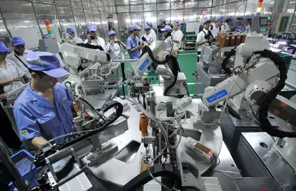 【年終盤點】2015工業機器人十大最熱門應用行業