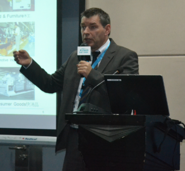 西克傳感器Michael Dold：Advanced Sensor Solutions For AGVs & AGCs