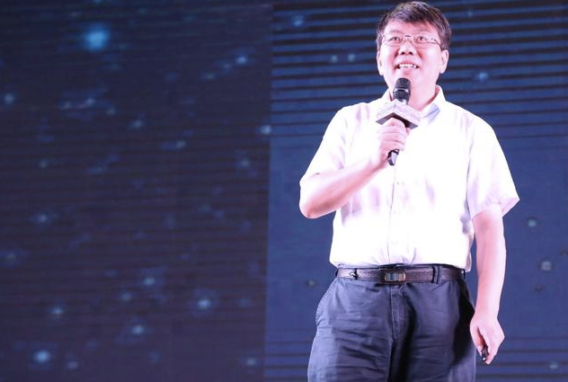 丁漢：打造共融機器人，人與機器自然互動