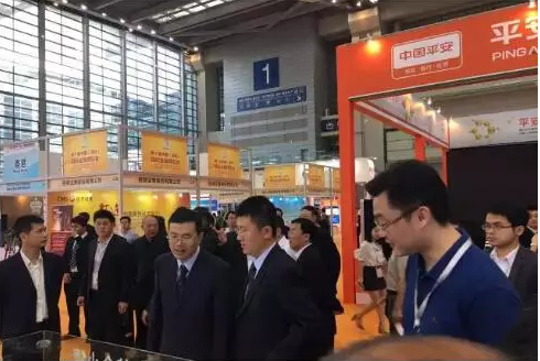 平安科技實體機器人產品——安博士首次公開亮相