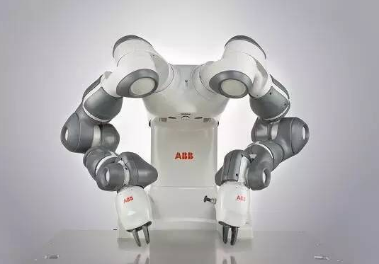 ABB、新松等七大企業人機協作機器人技術