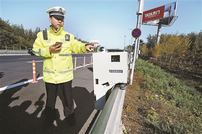 “執法機器人”上線，以后開車得當心了！