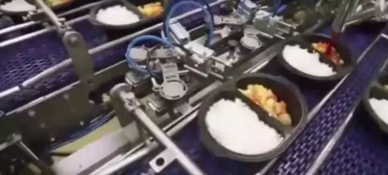 快餐盒飯生產線，從淘米到最后包裝，全程自動化