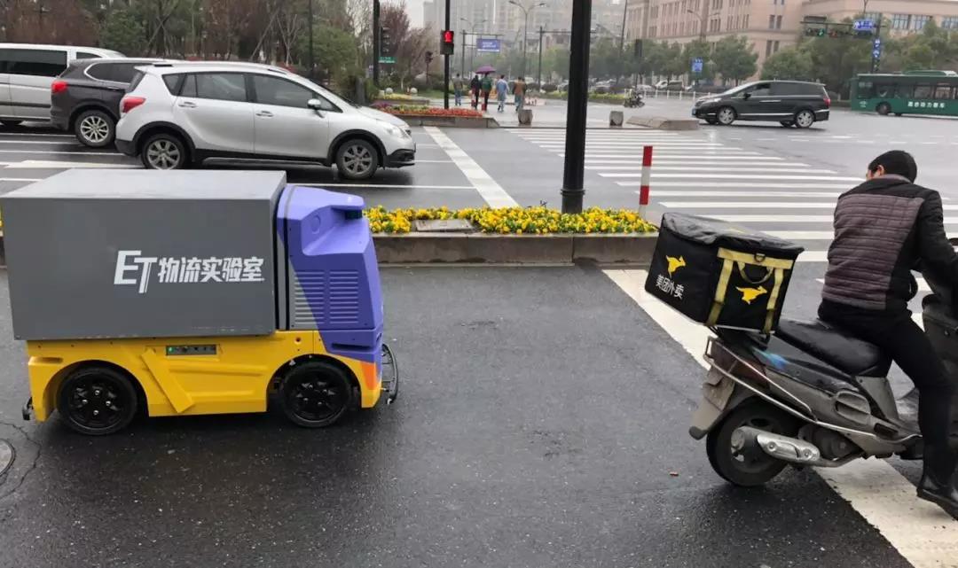 菜鳥配送機器人年內投入商用！下一步要研發無人卡車？