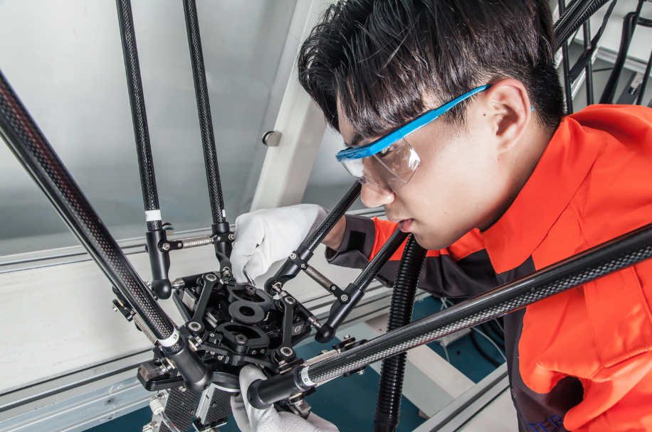 并聯機器人的技術尖兵——勃肯特機器人與高速高精度市場