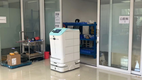 艾可機器人·“科技戰(zhàn)“疫”：數(shù)十款移動機器人活躍