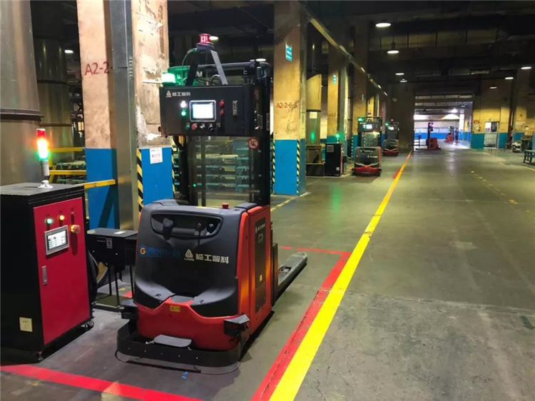 臨工智科57臺(tái)叉車AGV助力某輪胎企業(yè)打造智能工廠