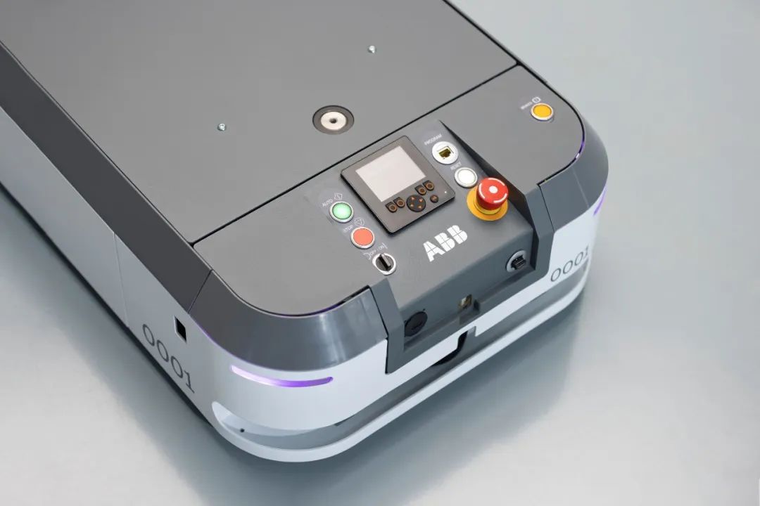 ABB推出全新品牌形象的自主移動機器人產品組合