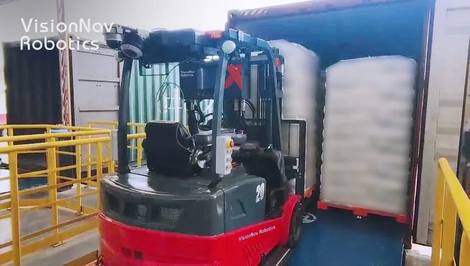 外月臺裝卸難點“拆解”-叉車AGV能否庖丁解牛