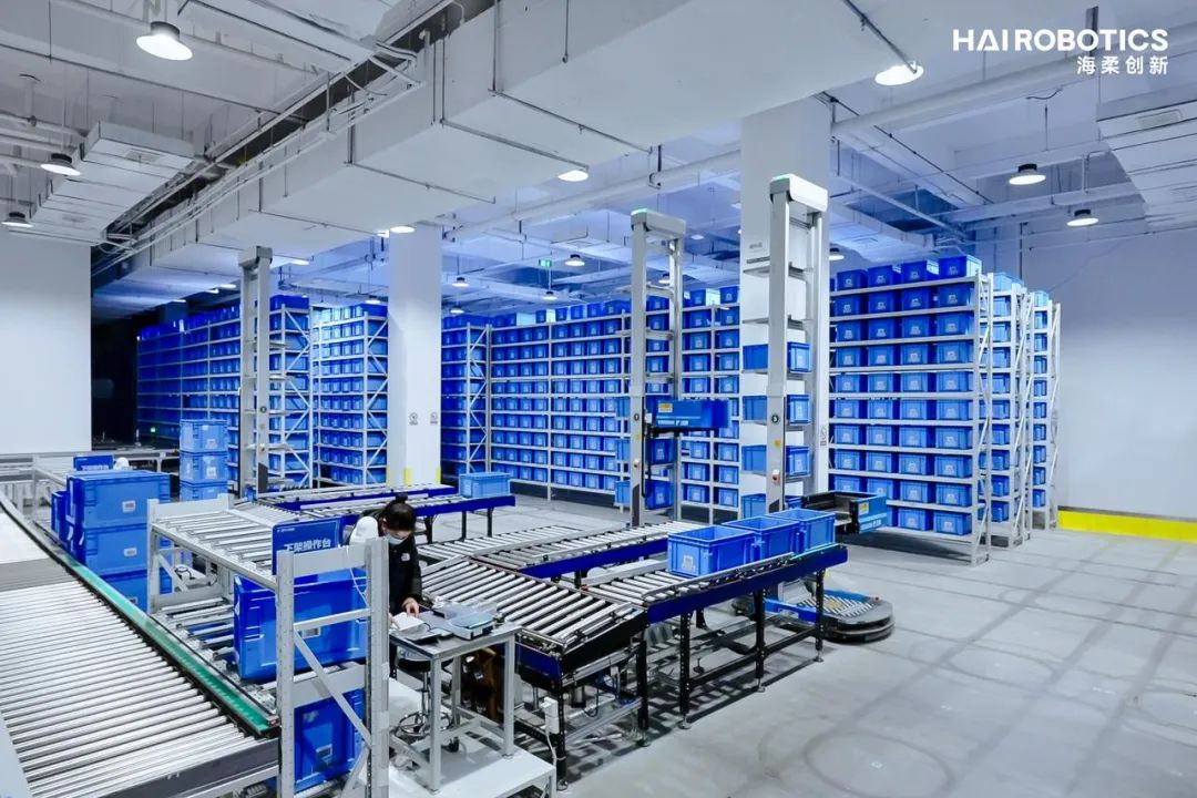 VLA進化到ViLLA，智元發(fā)布首個通用具身基座大模型GO-1